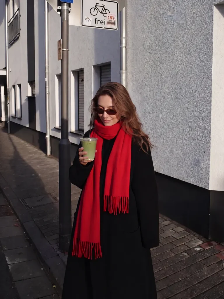 Cashmere scarf styling inspiration, look 10