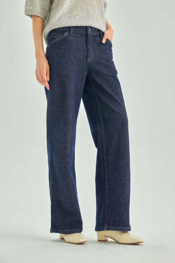 Stretch Cotton Straight-Leg Jeans