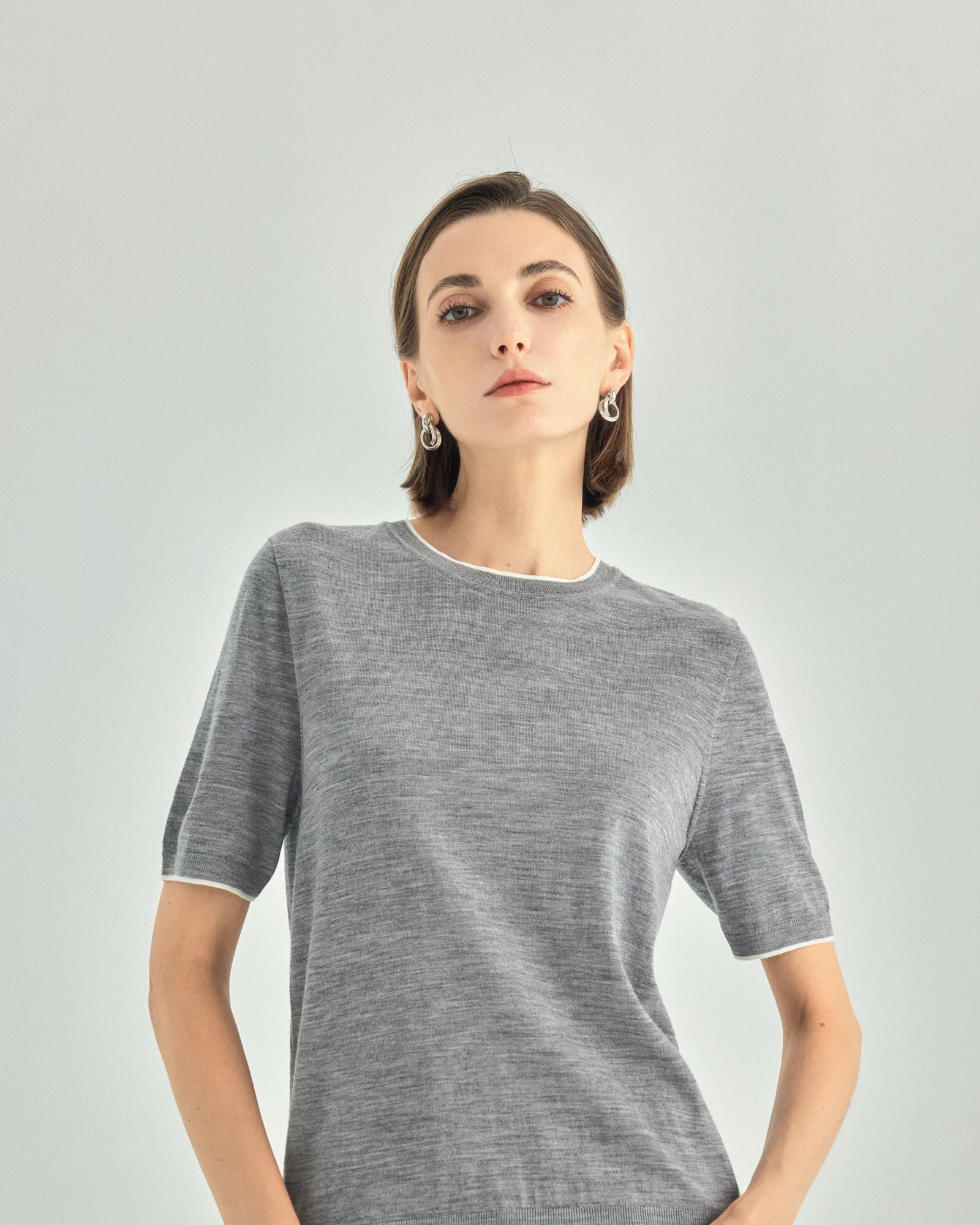 A+ Collection Seamless Merino Wool Contrast Trim Knit Top – gray – image 1