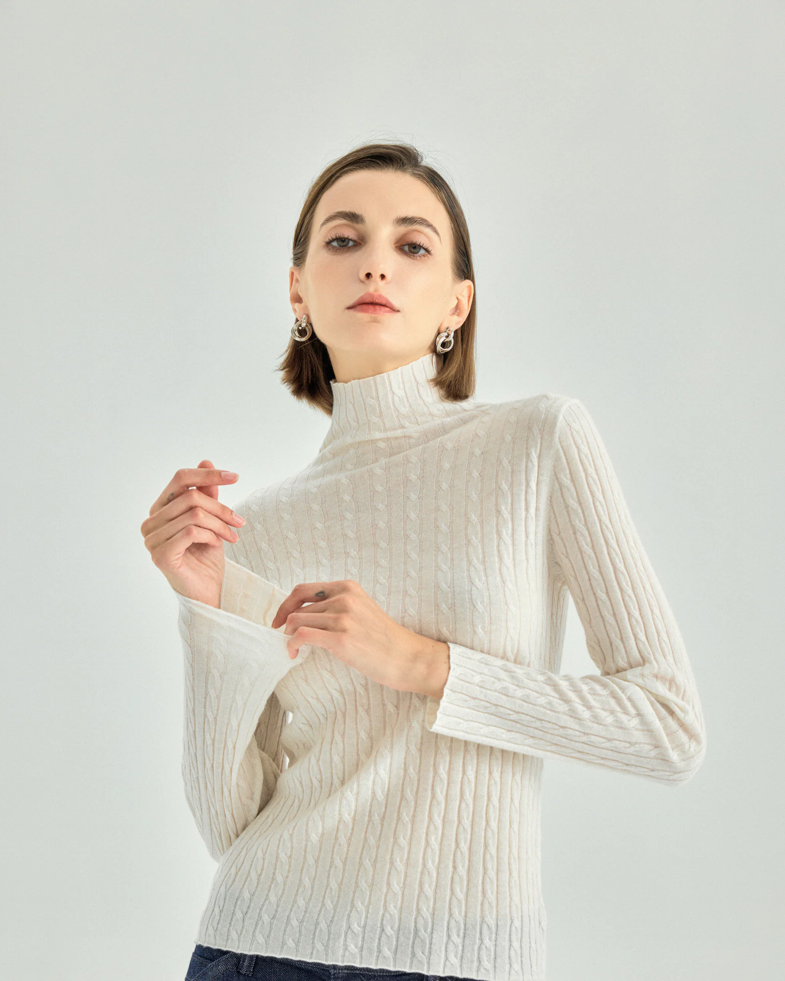 Cashmere Blend Cable-Knit Turtleneck Sweater – Ivory – image 1